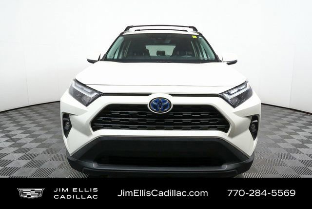 Used 2022 Toyota RAV4 XLE Premium image 32