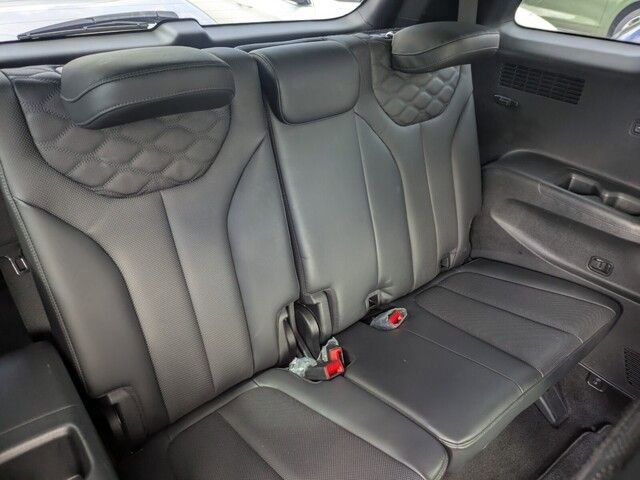 Used 2021 Hyundai Palisade Limited image 33