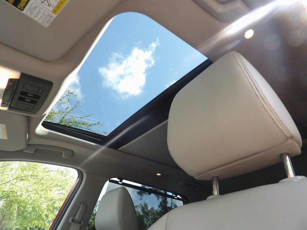 Used 2021 Nissan Rogue SL w/ Premium Package image 14