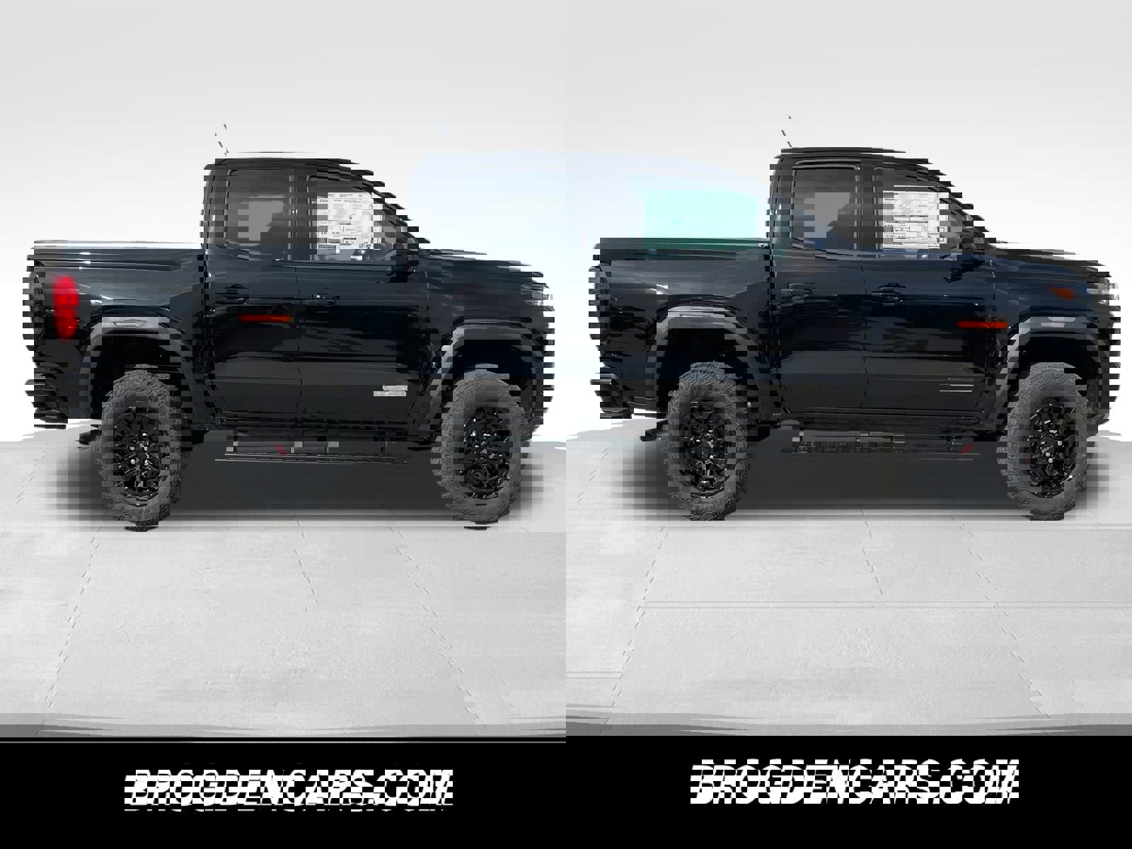 New 2026 GMC Canyon Elevation image 2