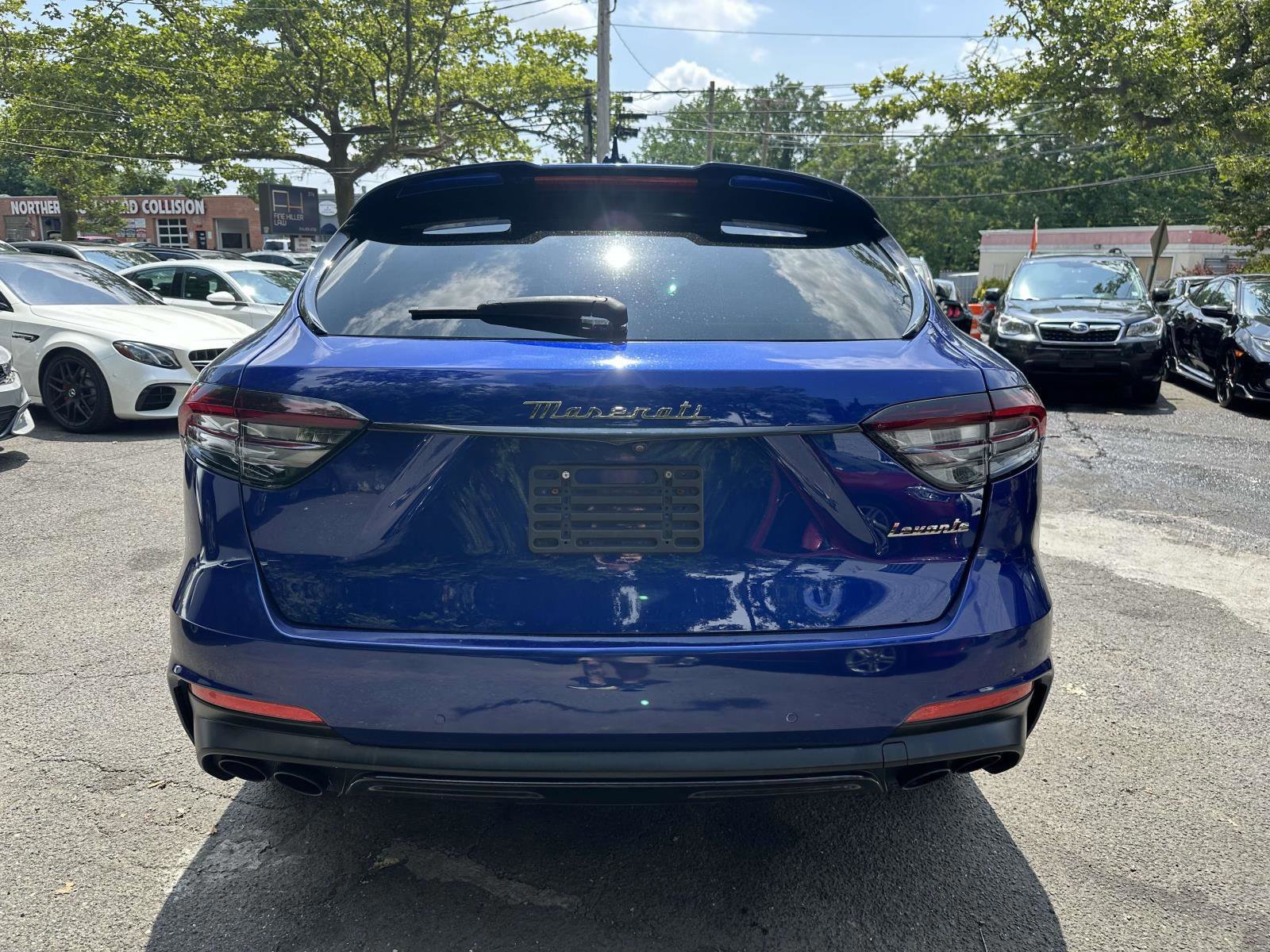 Used 2022 Maserati Levante Modena AWD/4WD image 4