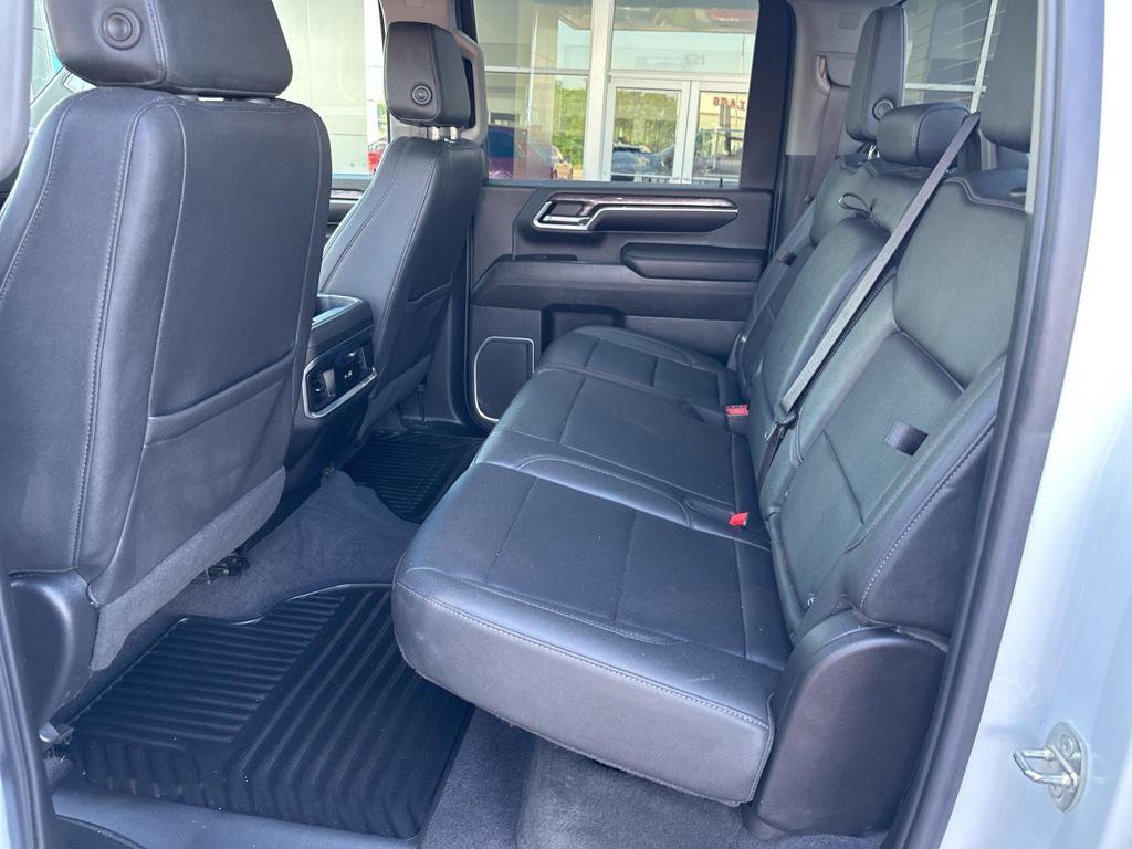 Used 2024 Chevrolet Silverado 3500 LTZ w/ LTZ Convenience Package image 14