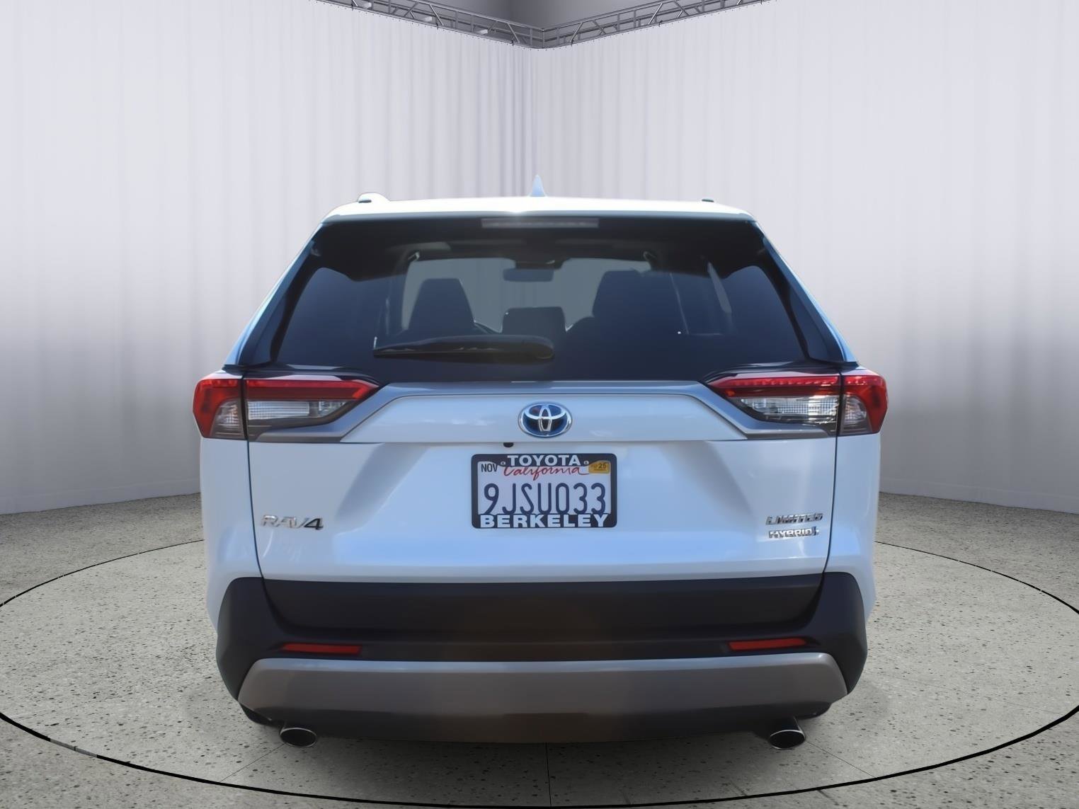 Used 2024 Toyota RAV4 Limited image 7