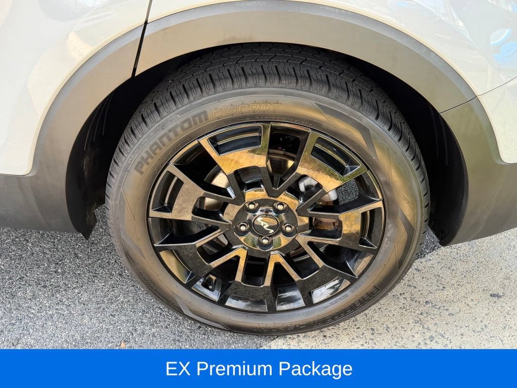 Used 2022 Kia Telluride EX w/ EX Premium Package AWD/4WD image 14