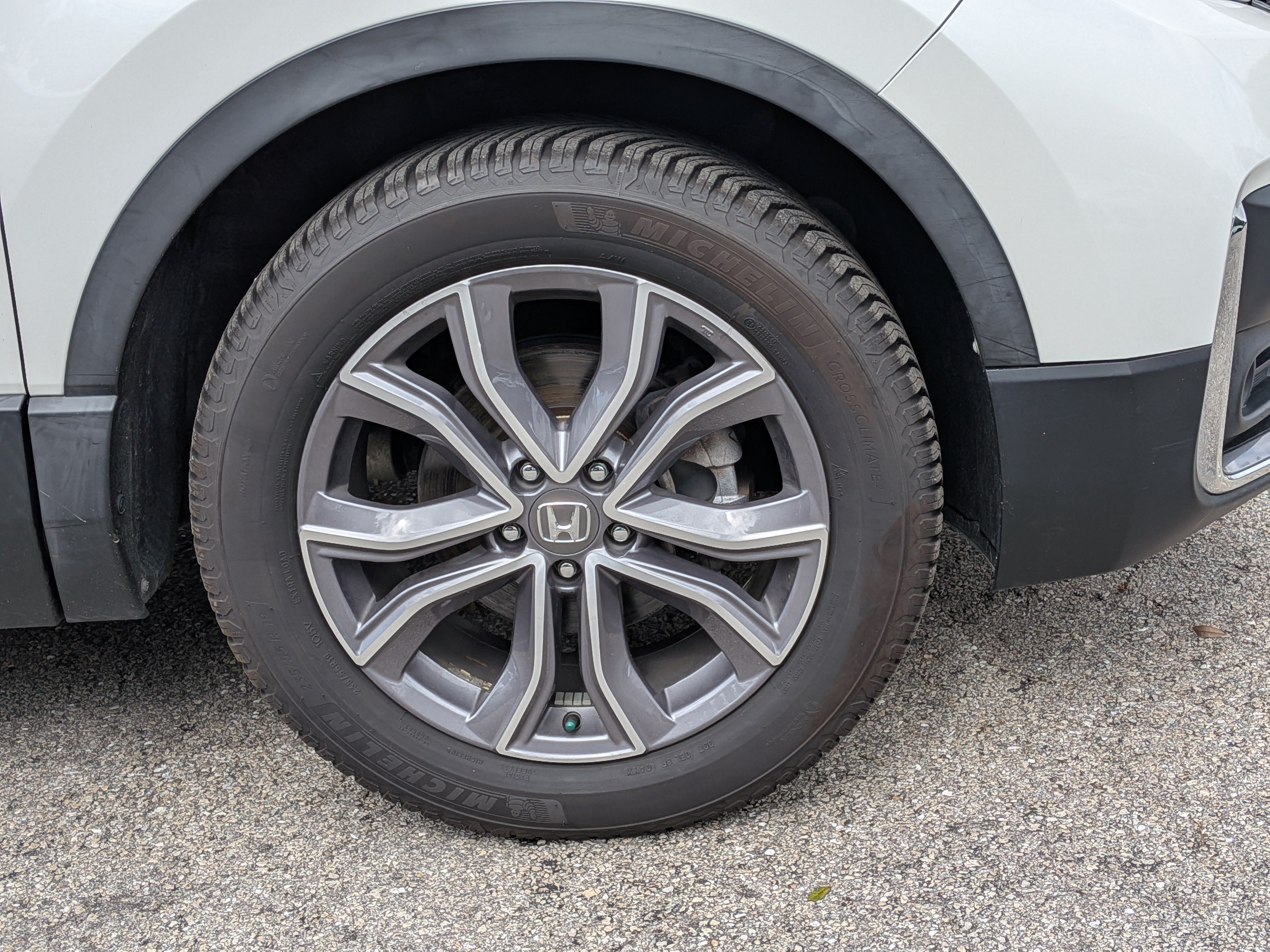 Used 2020 Honda CR-V Touring image 11