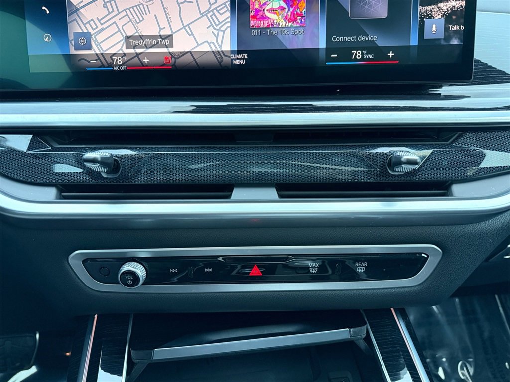 Certified 2023 BMW X7 xDrive40i w/ Executive Package image 28