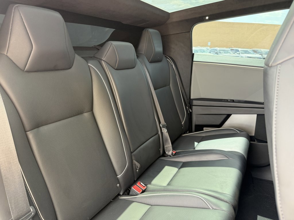 Used 2025 Tesla Cybertruck AWD Crew Cab image 44