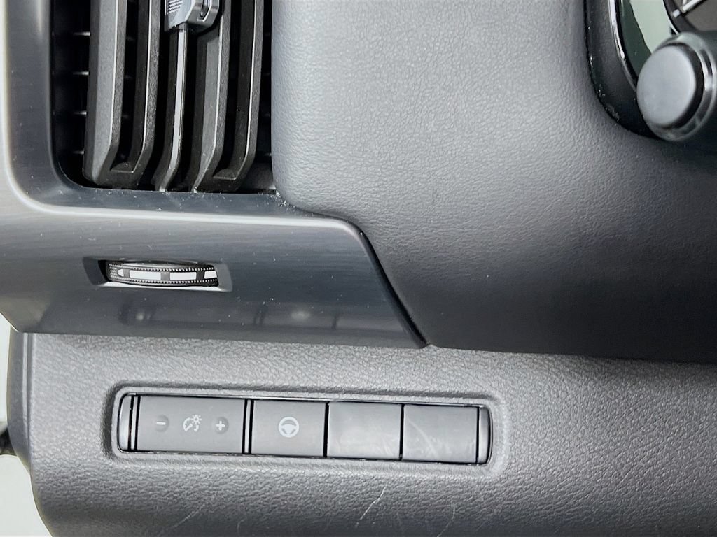 Used 2023 Nissan Pathfinder Rock Creek AWD/4WD image 9