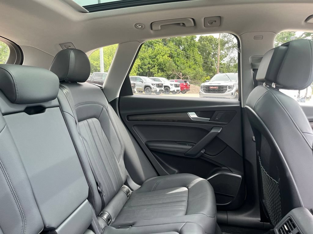 Used 2020 Audi Q5 2.0T Premium Plus w/ Premium Plus Package AWD/4WD image 38