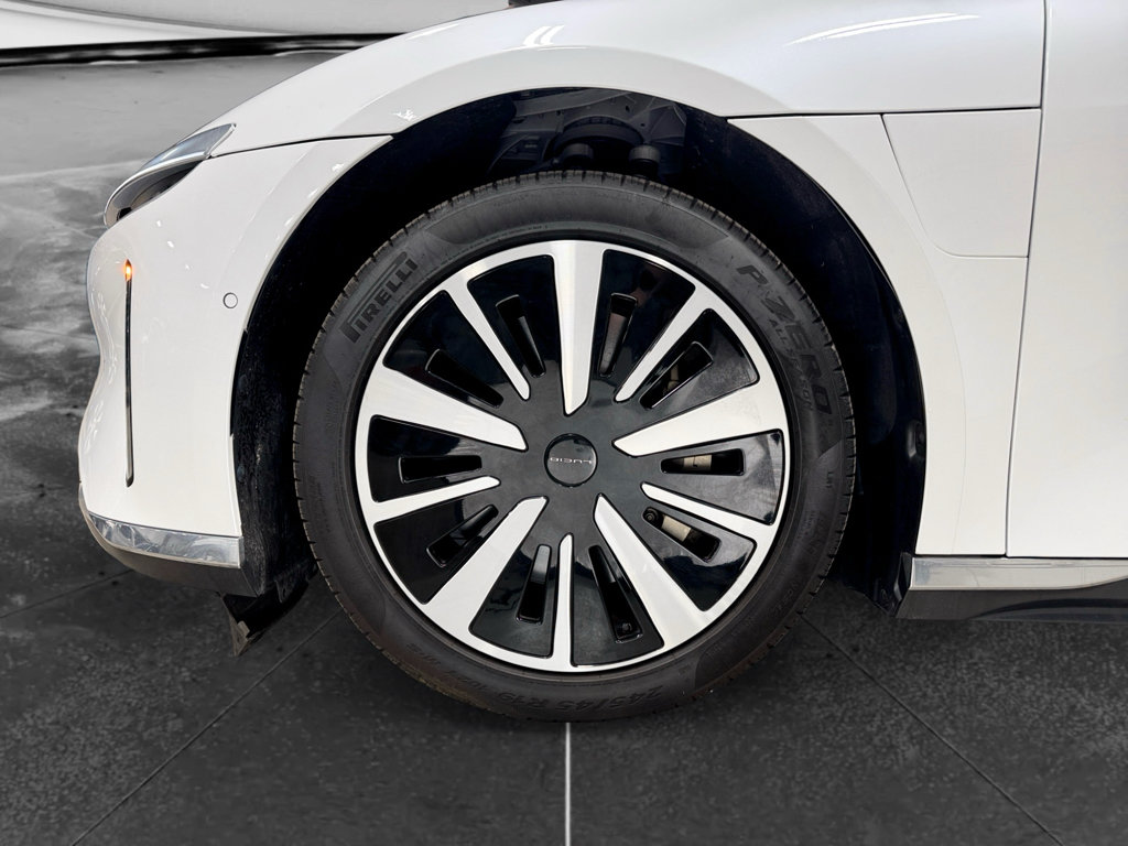 Used 2024 Lucid Air Touring AWD/4WD image 30