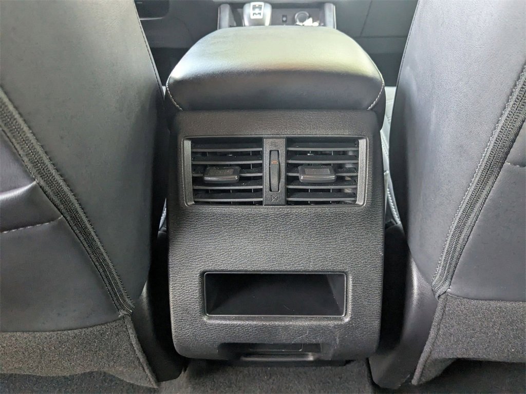 Used 2024 Mitsubishi Outlander SE image 25