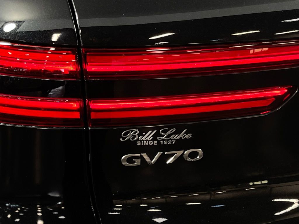 Used 2025 Genesis GV70 2.5T Sport Prestige w/ Sport Prestige Package image 13