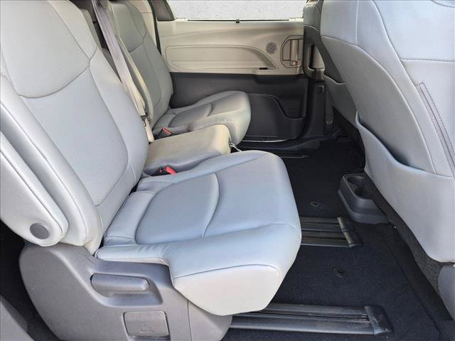 Certified 2021 Toyota Sienna XLE w/ XLE Plus Package FWD image 20