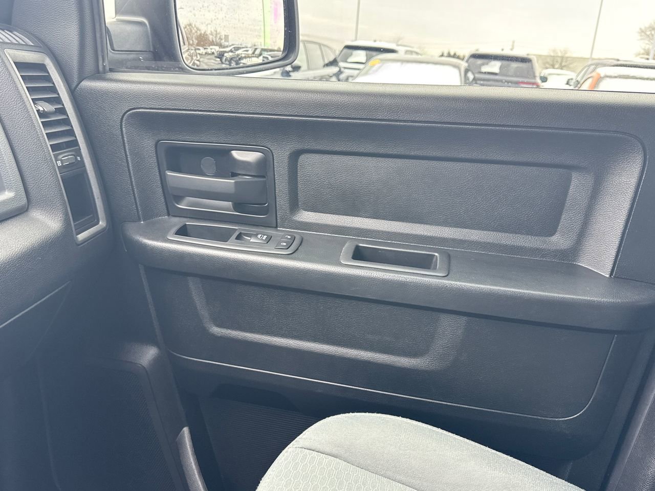 Used 2018 RAM 1500 Express w/ Express Value Package image 23