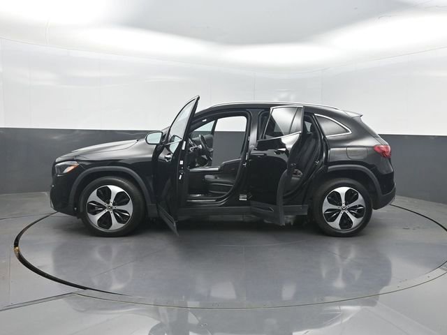 Used 2025 Mercedes-Benz GLA 250 image 37