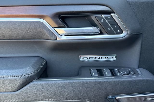 New 2026 GMC Sierra 1500 Denali w/ Denali Reserve Package image 11