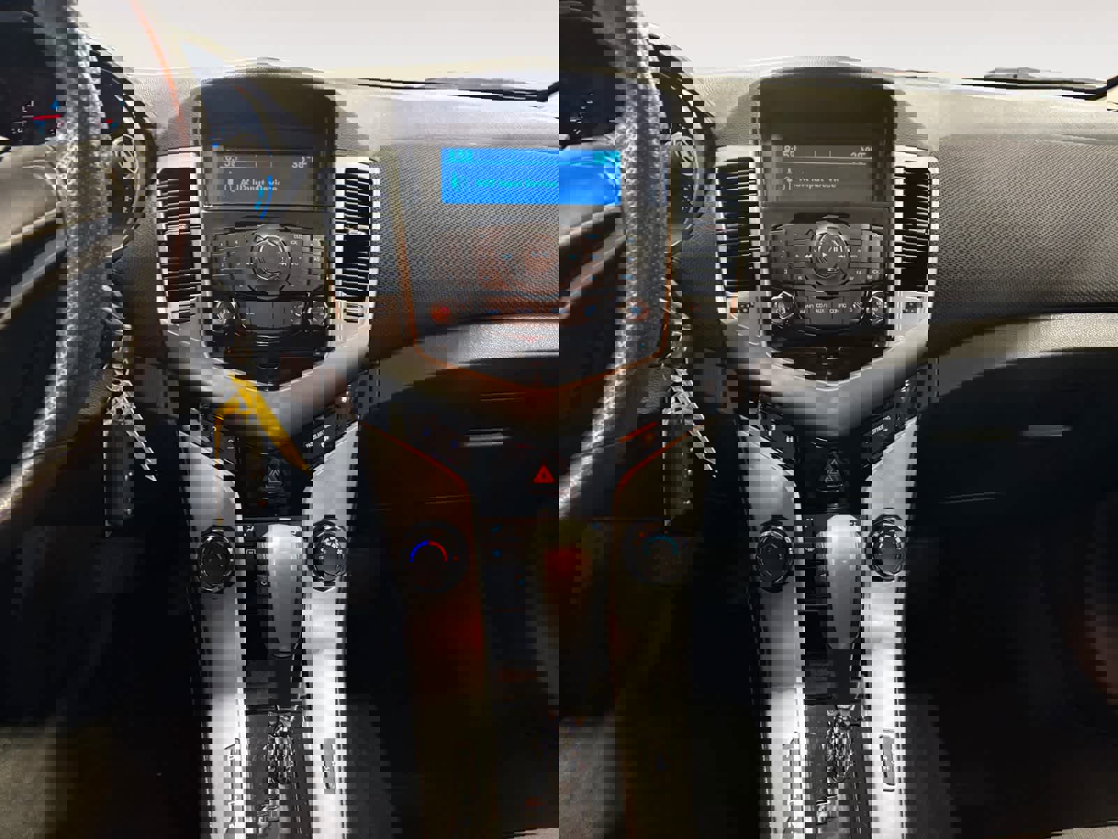 Used 2014 Chevrolet Cruze LT image 12