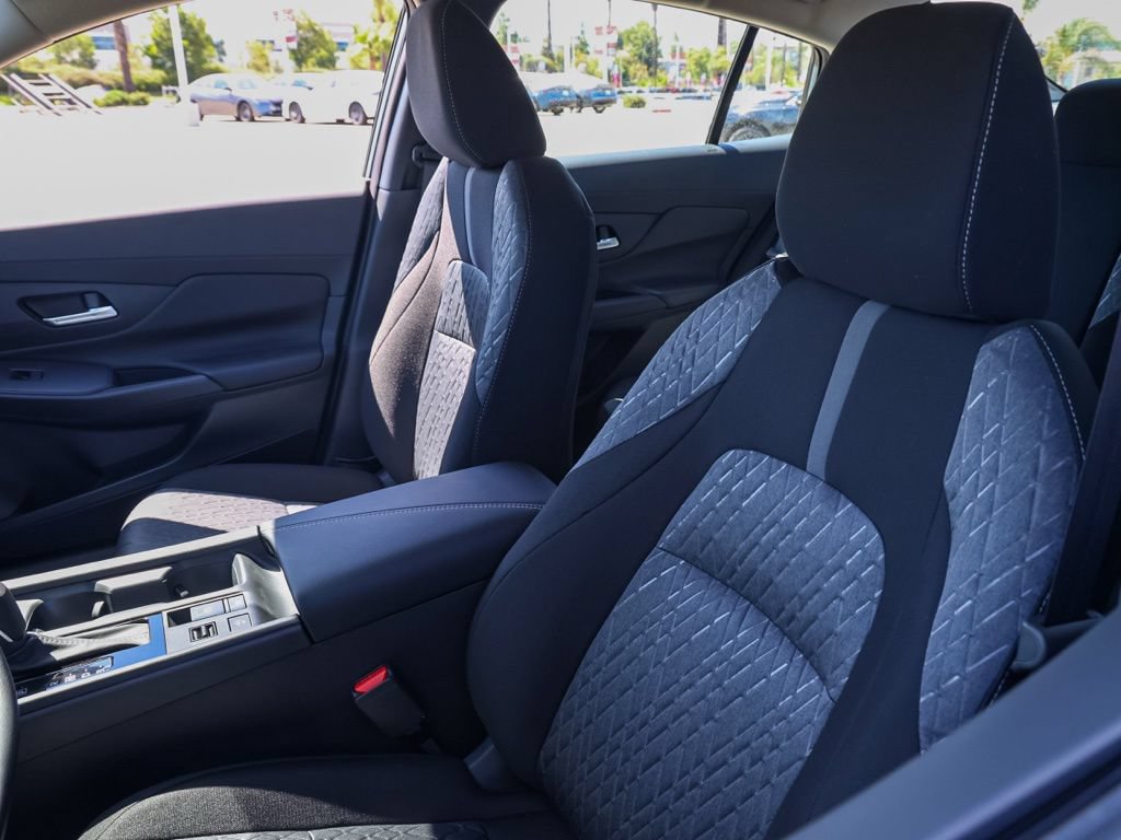 New 2026 Nissan Sentra SV w/ Floor Mat Package FWD image 15
