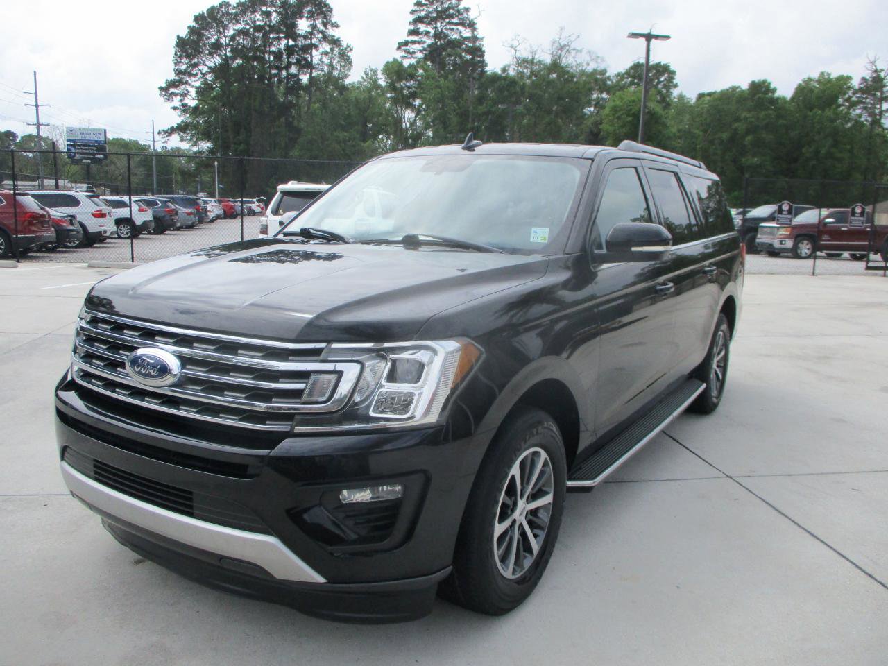 Used 2018 Ford Expedition Max XLT w/ Equipment Group 202A RWD image 6