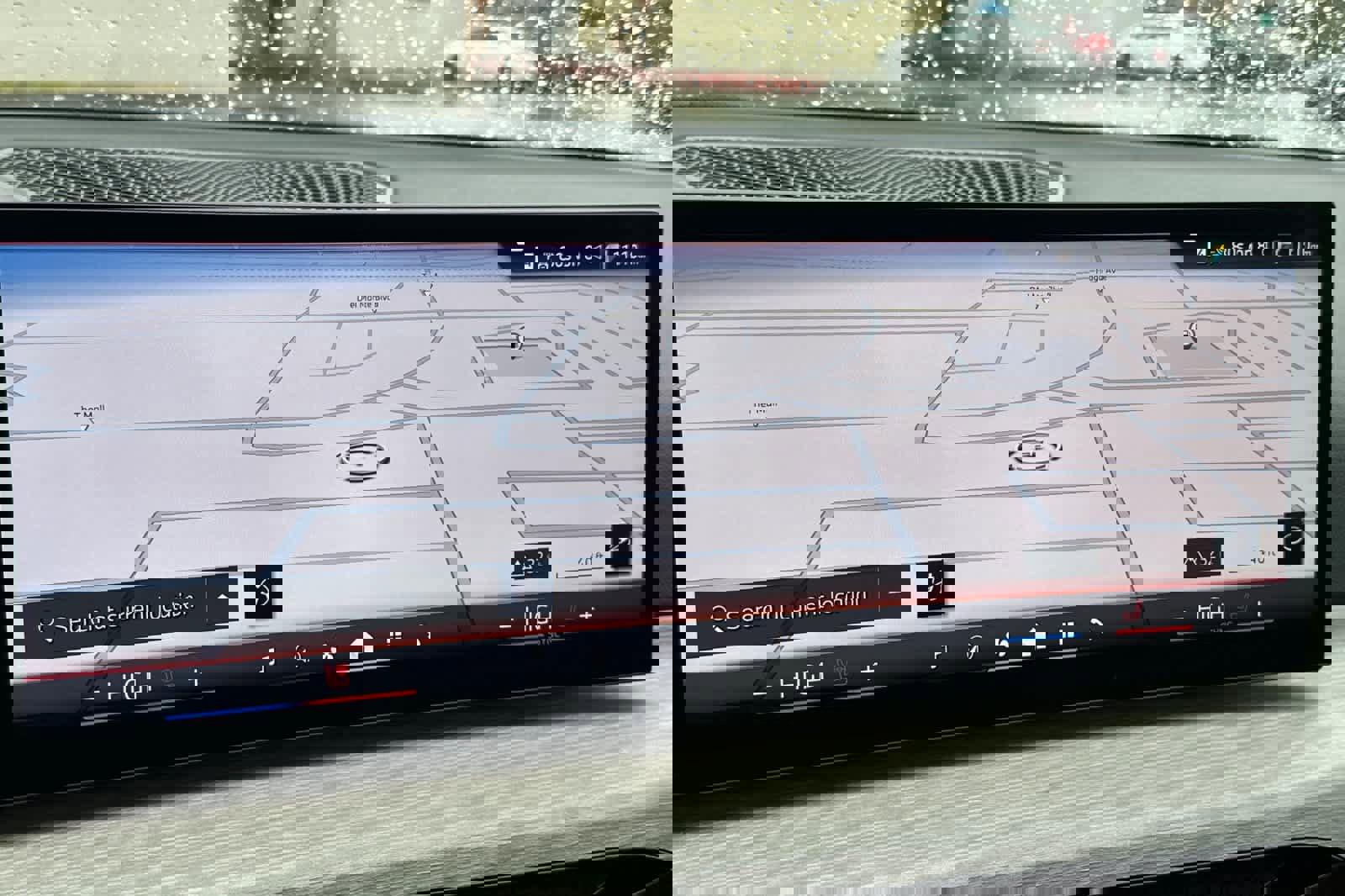 Used 2025 BMW 330i Sedan w/ Premium Package RWD image 20