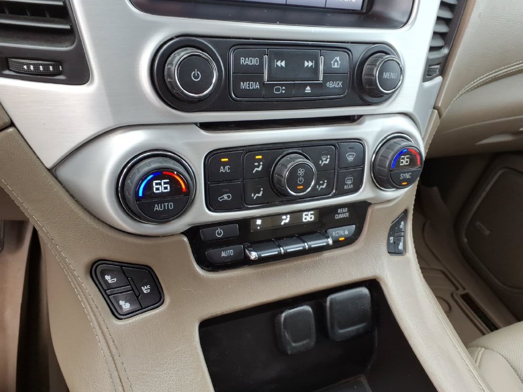 Used 2015 GMC Yukon XL SLT w/ Open Road Package AWD/4WD image 20