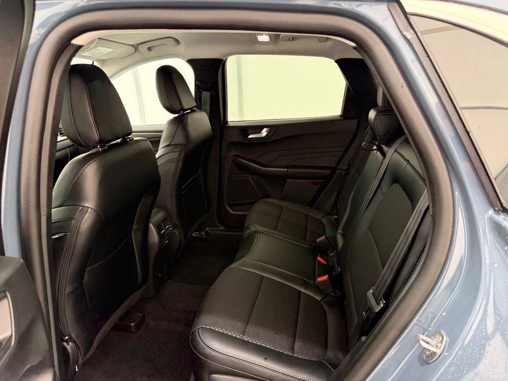 New 2025 Ford Escape SE image 14