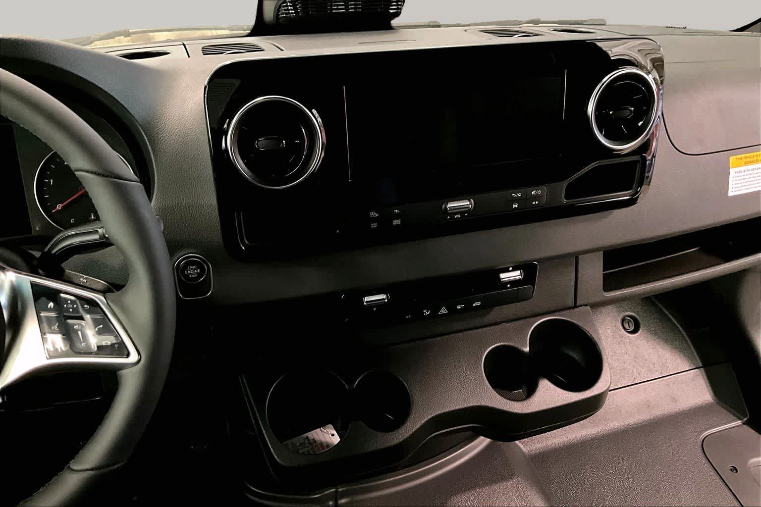 New 2026 Mercedes-Benz Sprinter 2500 image 9