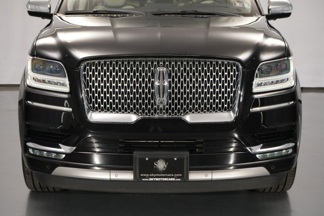 Used 2019 Lincoln Navigator Black Label AWD/4WD image 5