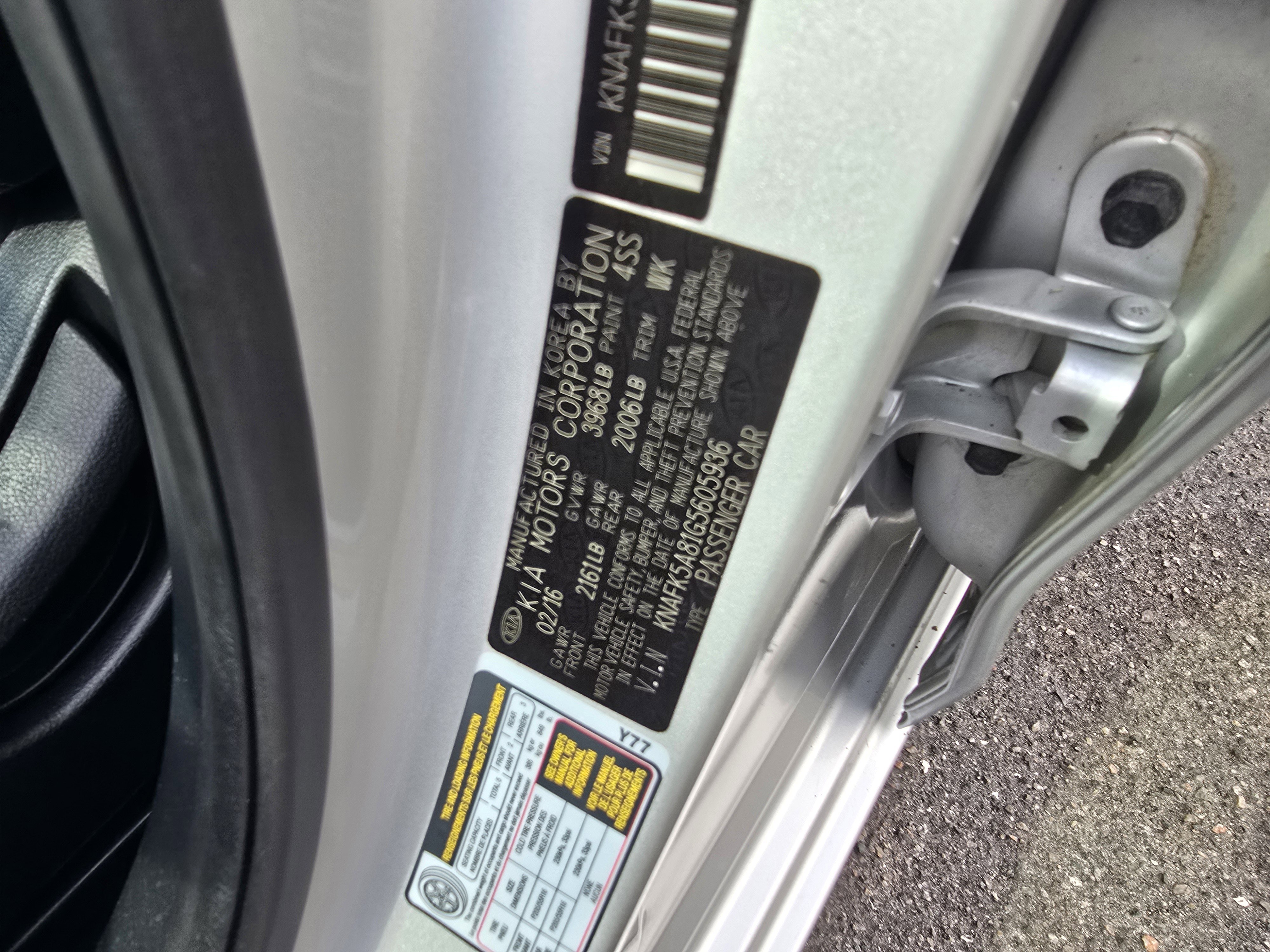 Used 2016 Kia Forte LX FWD image 33