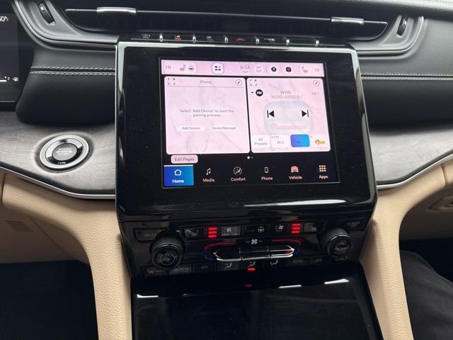 Used 2022 Jeep Grand Cherokee Limited w/ Luxury Tech Group II image 23