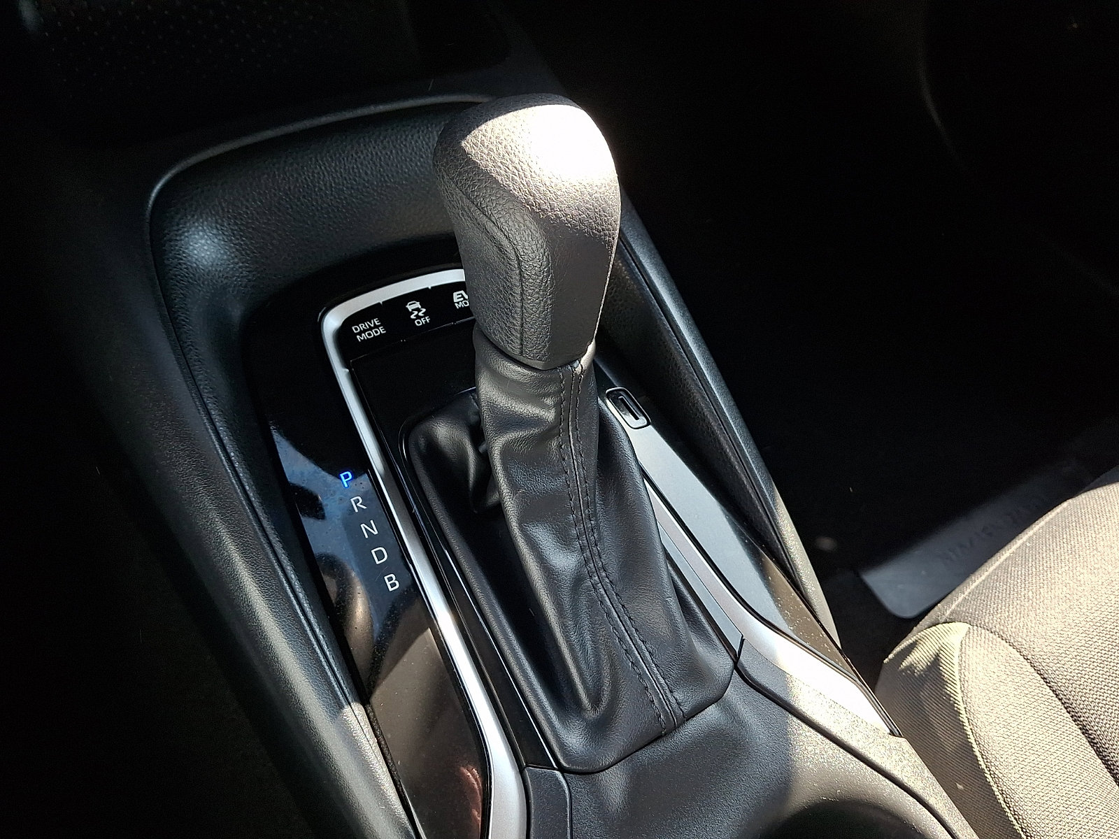 Used 2024 Toyota Corolla LE image 14