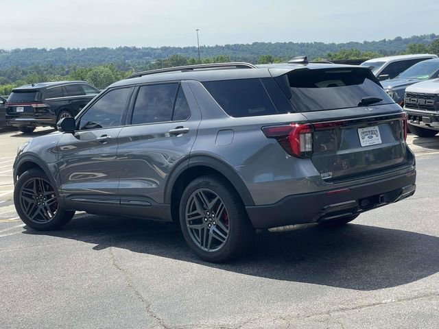 Certified 2026 Ford Explorer ST-Line w/ ST-Line Street Pack RWD image 6