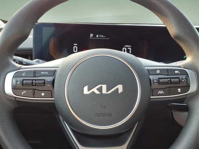 Used 2025 Kia K5 LXS FWD image 26