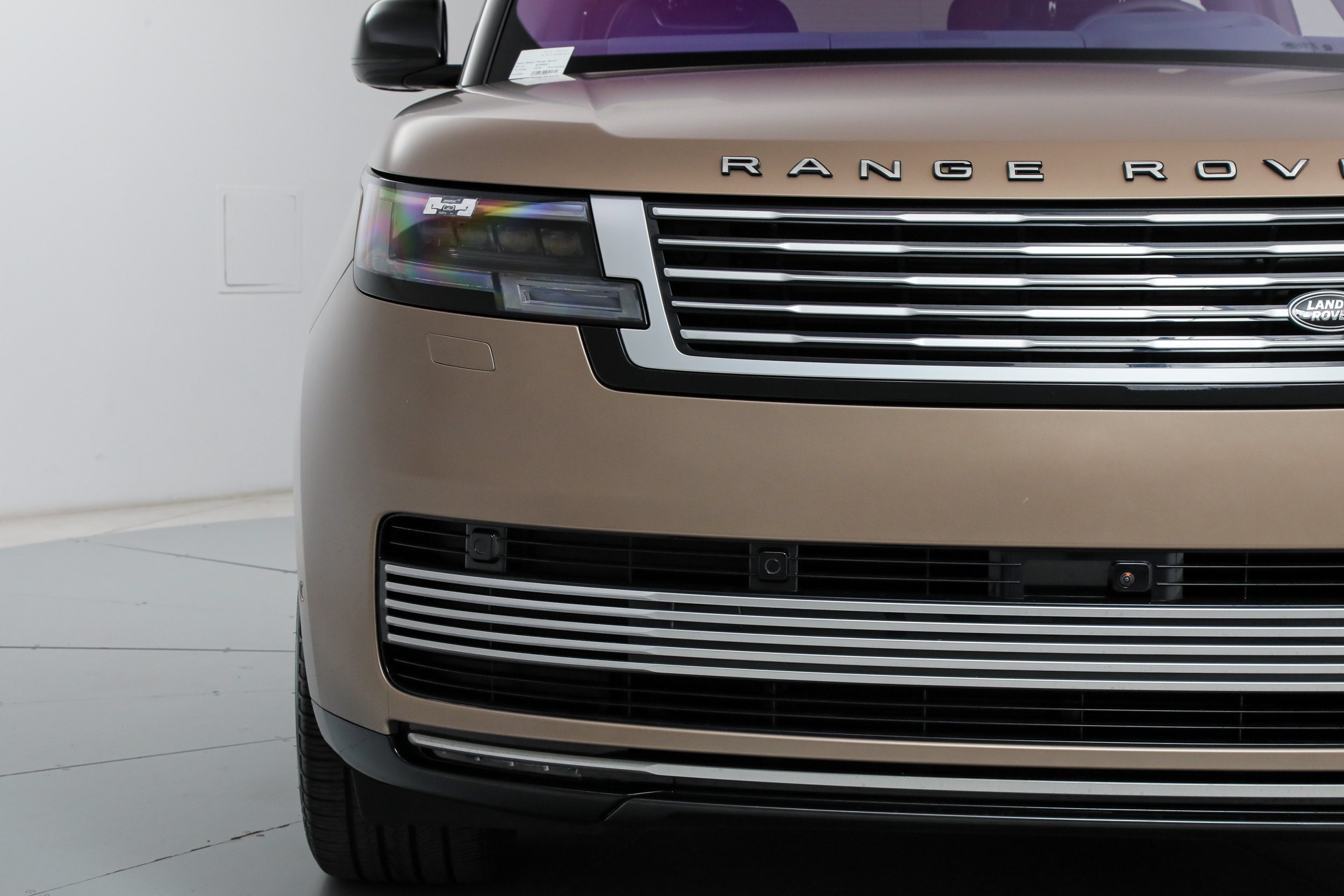 Used 2023 Land Rover Range Rover SV AWD/4WD image 18