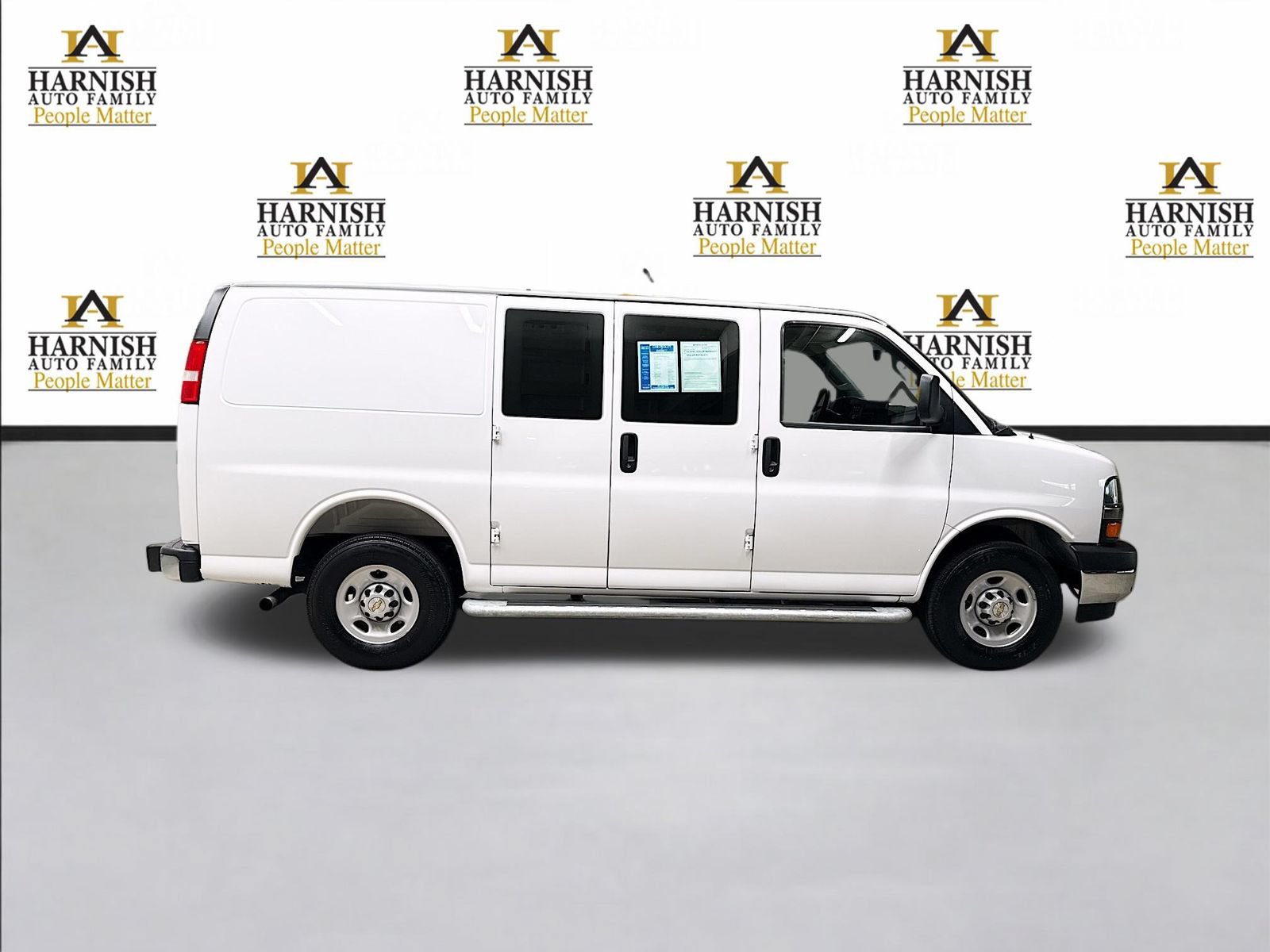 Used 2025 Chevrolet Express 2500 w/ Driver Convenience Package RWD image 5