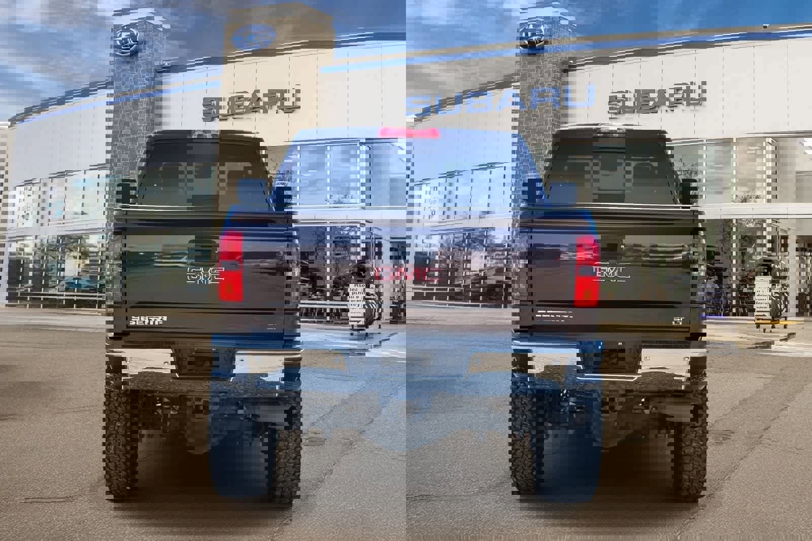 Used 2016 GMC Sierra 2500 SLT w/ Duramax Plus Package image 3