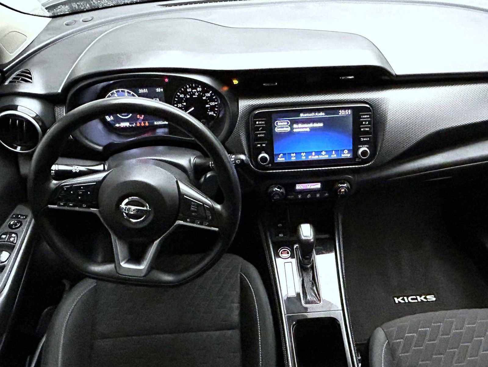 Used 2021 Nissan Kicks SV image 14