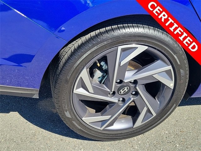 Certified 2025 Hyundai Elantra SEL image 21