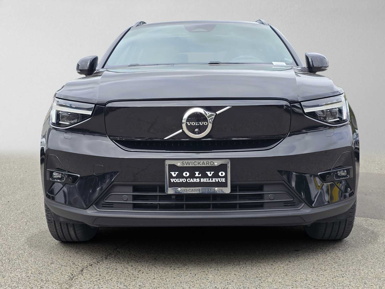 Certified 2023 Volvo XC40 Recharge Ultimate AWD/4WD image 9