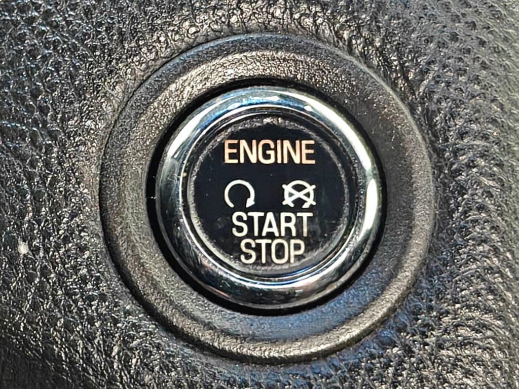 Used 2016 Ford Taurus Limited w/ Equipment Group 301A AWD/4WD image 17