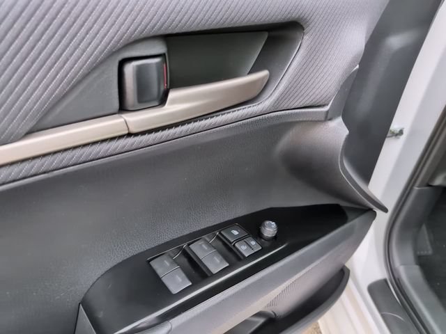 Used 2026 Toyota Camry SE w/ Convenience Package FWD image 11