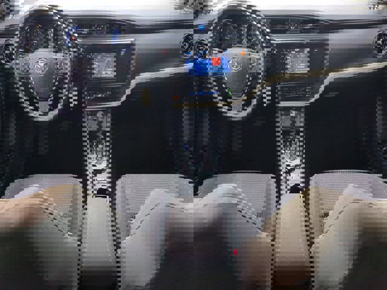 Used 2017 Toyota Corolla iM image 14