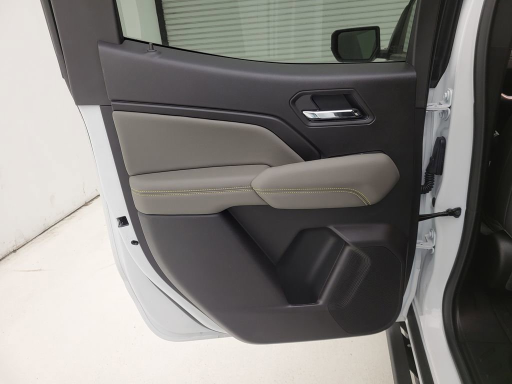 New 2026 Chevrolet Colorado ZR2 w/ Technology Package image 46