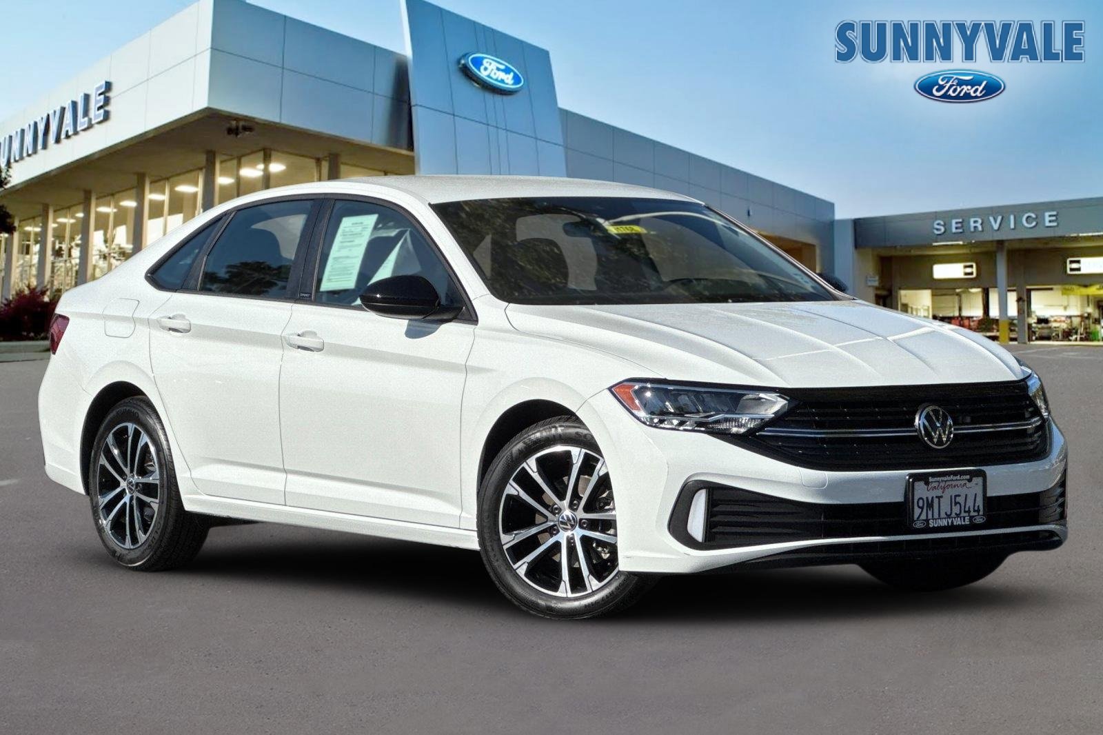 Used 2024 Volkswagen Jetta Sport image 1