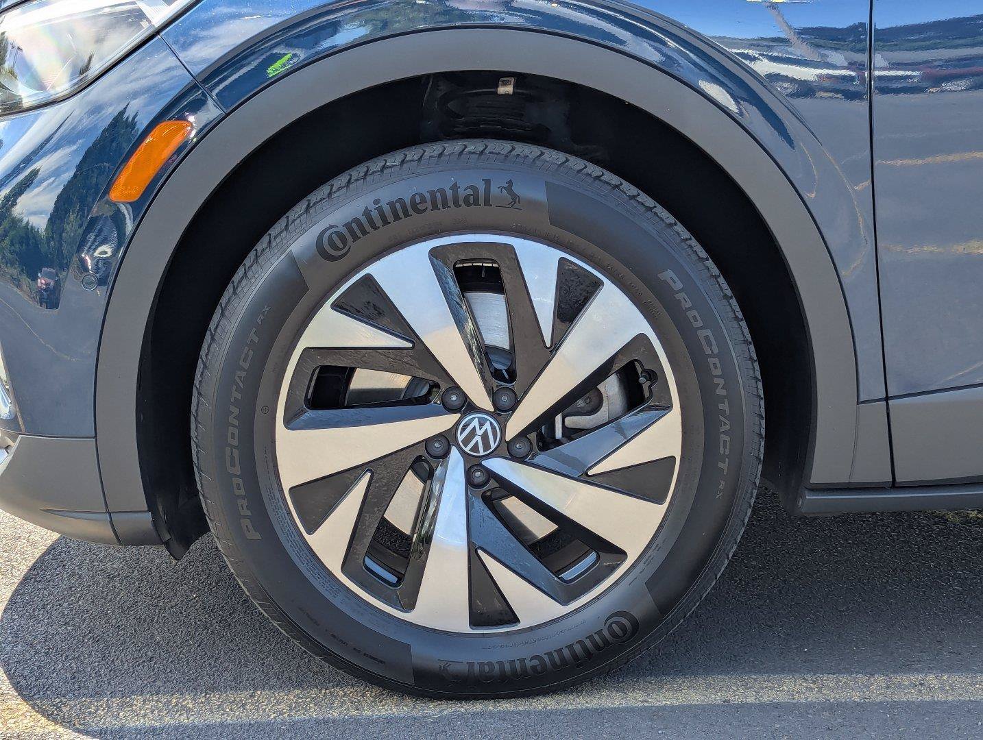 Used 2023 Volkswagen ID.4 Pro AWD/4WD image 35