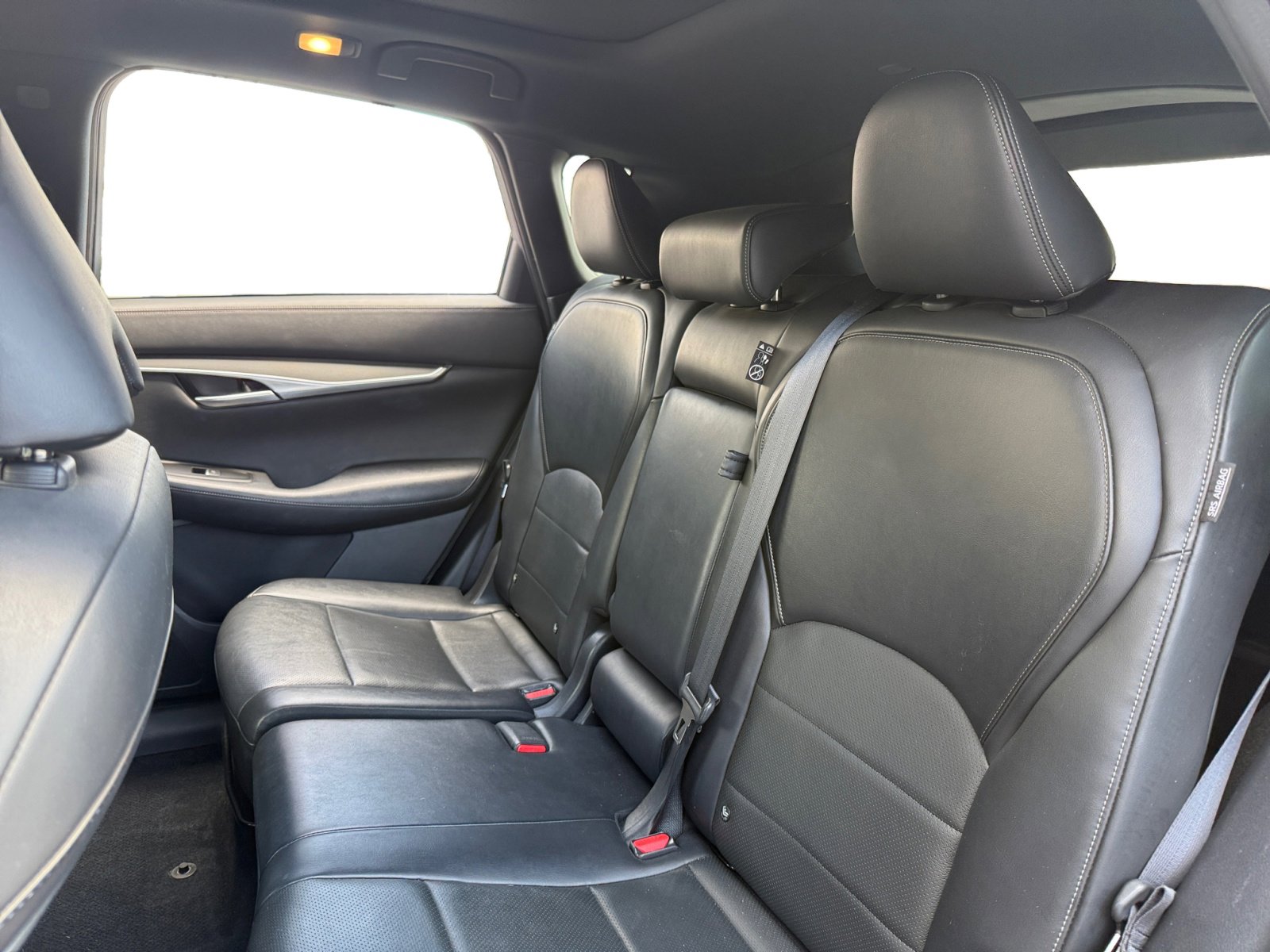 Used 2022 INFINITI QX50 Luxe w/ Appearance Package image 13