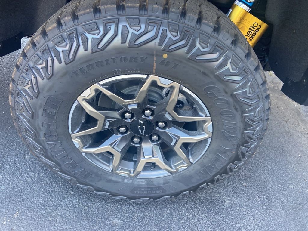 New 2025 Chevrolet Colorado ZR2 w/ Technology Package image 5