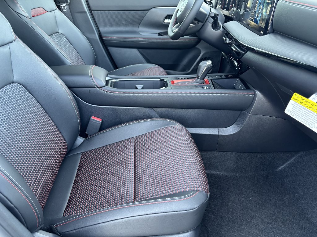 New 2027 Nissan Kicks SR AWD/4WD image 28