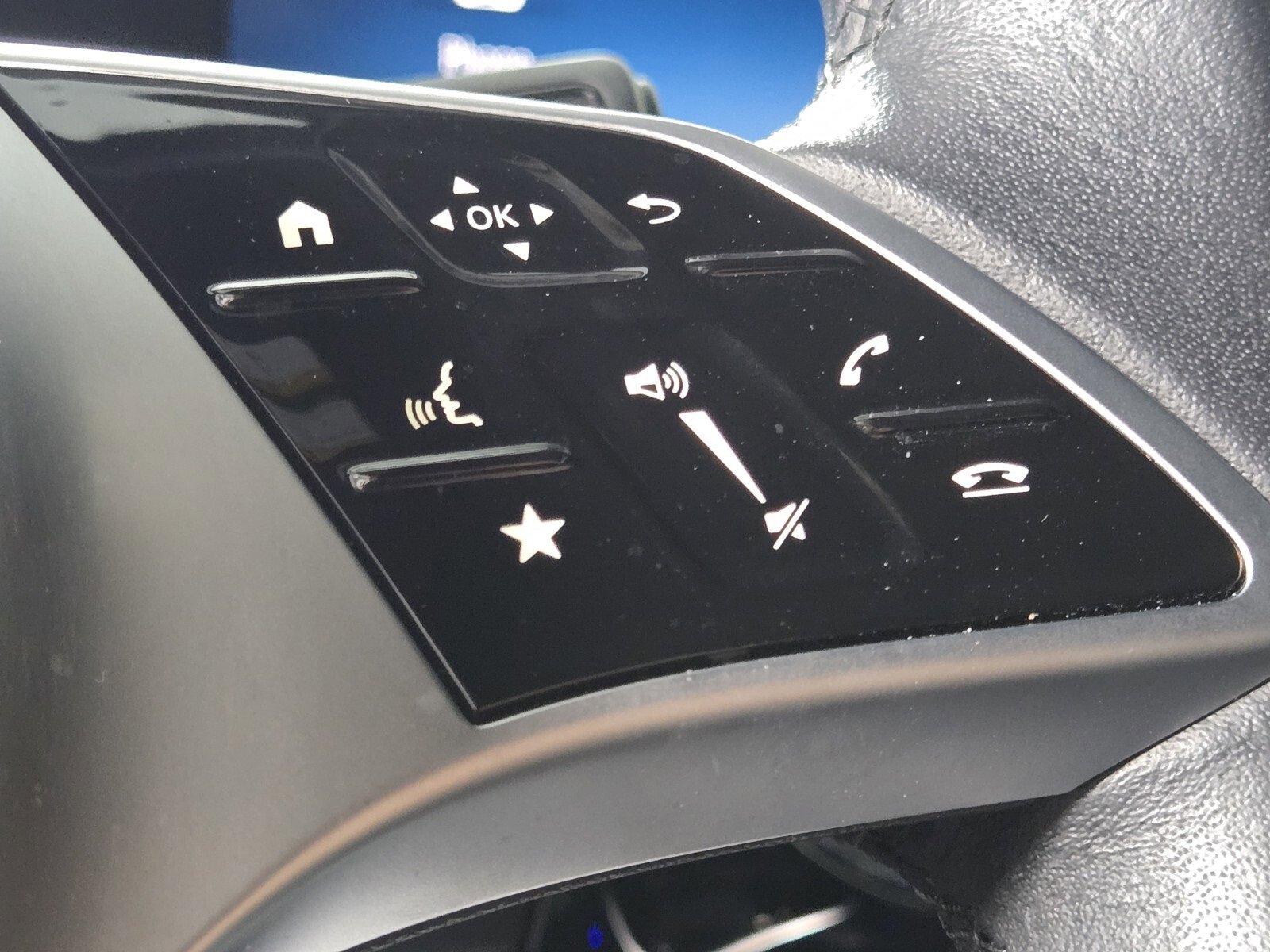 Used 2025 Mercedes-Benz GLB 250 image 26