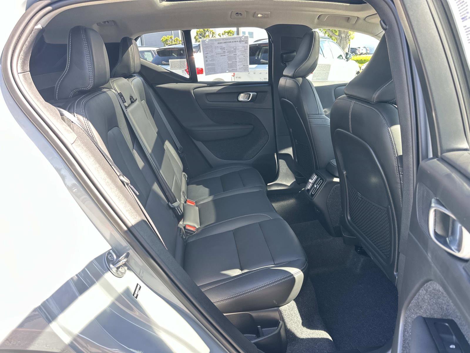 Certified 2026 Volvo XC40 B5 Plus w/ Protection Package Premier image 24